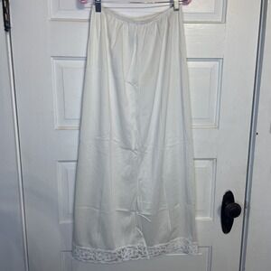 Vintage Ivory Nylon & Lace Half Slip | Montgomery Ward | Lg Waist 30/32 34" Long